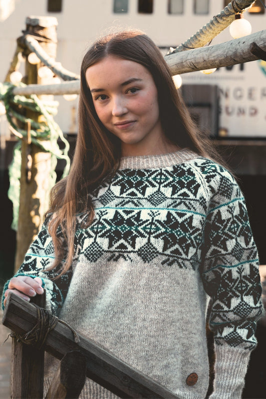 Jubileumsgenser  HJØRUNDFJORDGENSER  Dame